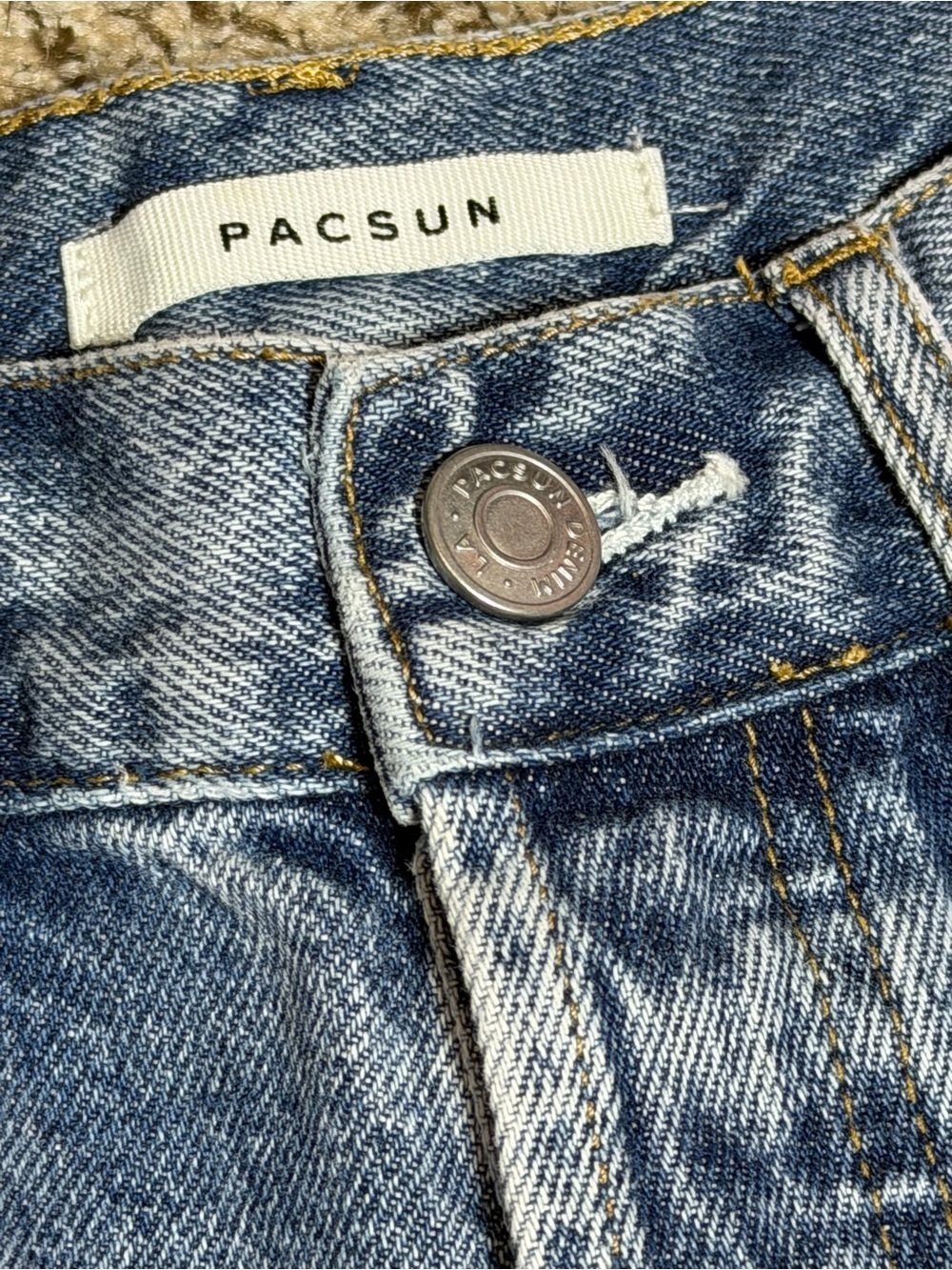 PacSun Women's Distressed Boyfriend Jeans in Light Blue Denim - Picture 4 of 10